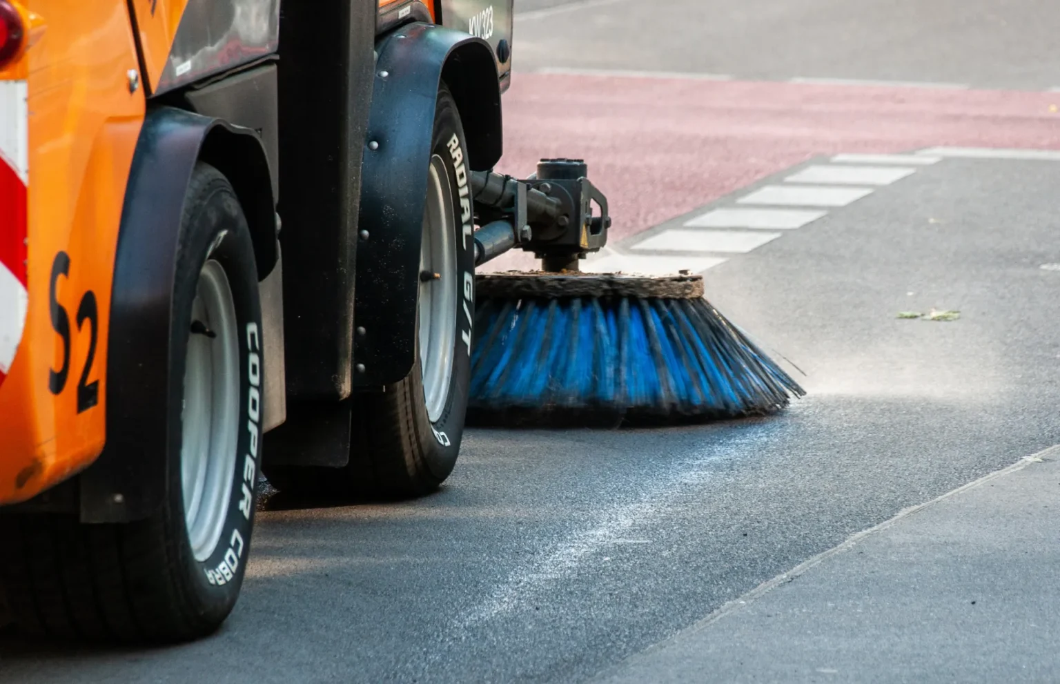 Gevel reinigen zonder schade: veilige tips en advies